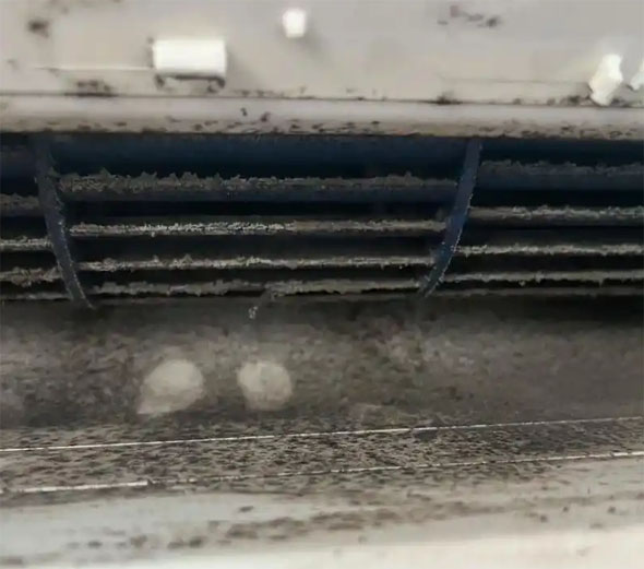 禹城空调吹的风有股烧焦味是怎么回事